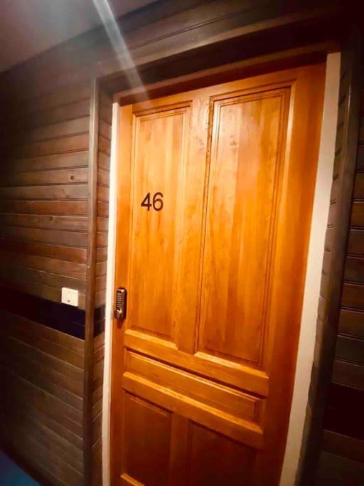 Estudio Pas De La Casa Pie De Pista-Vistas-Wiffi-Netfli Hut 7353 Ngoại thất bức ảnh