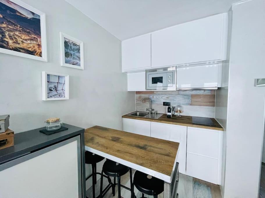 Estudio Pas De La Casa Pie De Pista-Vistas-Wiffi-Netfli Hut 7353 Ngoại thất bức ảnh